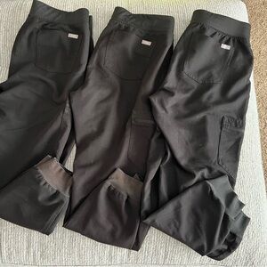 3 pair medium petite figs joggers